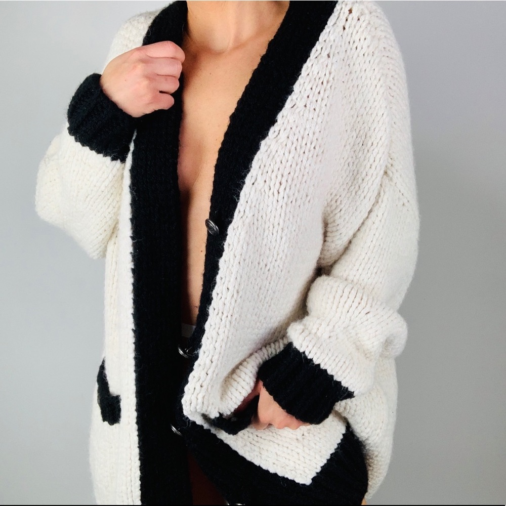 Zara White chunky knit oversized cardigan sweater - Picture 4 of 11
